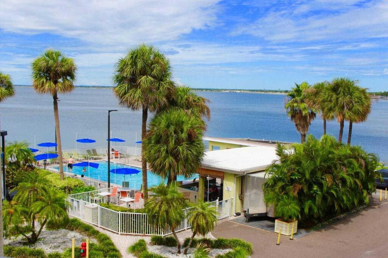 Welcome To Sea Forever Balcony With Ocean Views! タンパ エクステリア 写真
