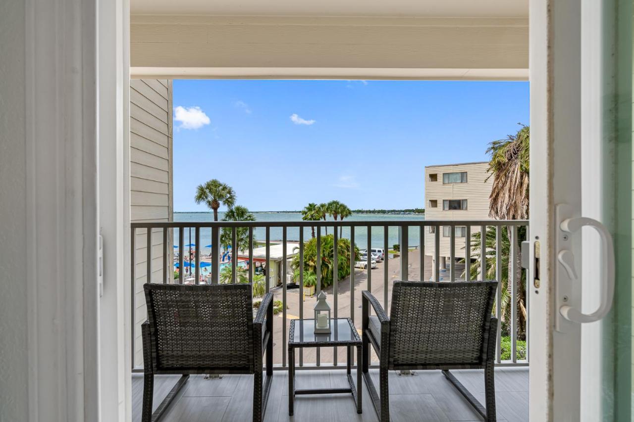 Welcome To Sea Forever Balcony With Ocean Views! タンパ エクステリア 写真