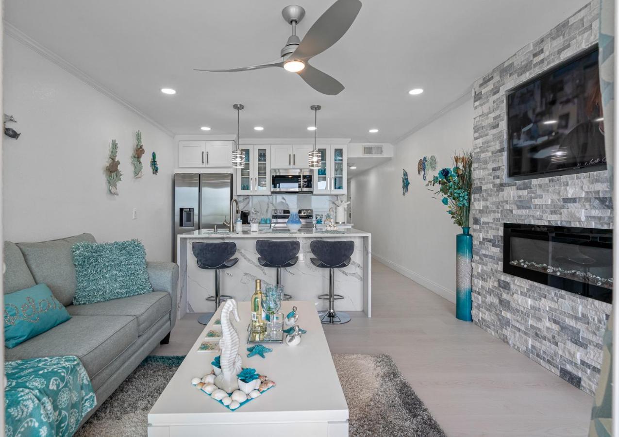 Welcome To Sea Forever Balcony With Ocean Views! タンパ エクステリア 写真