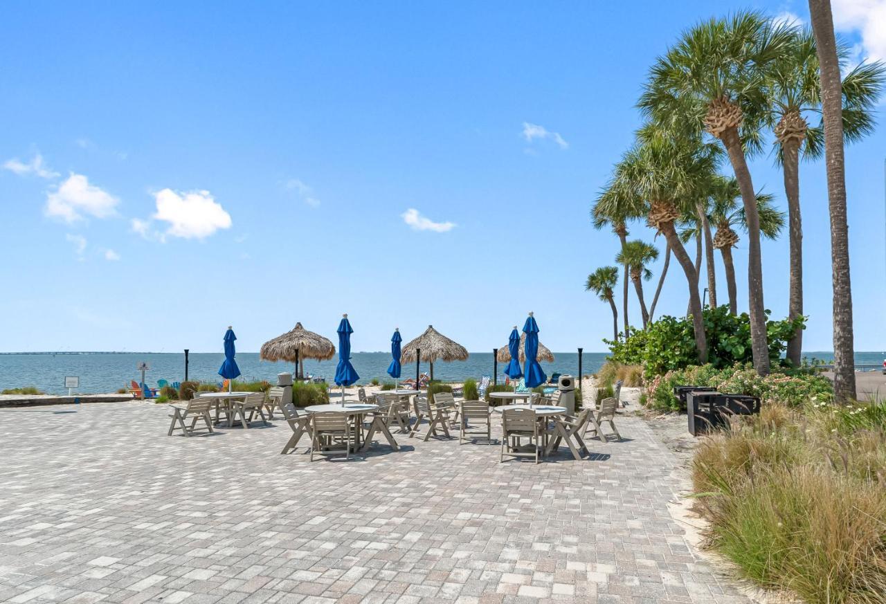 Welcome To Sea Forever Balcony With Ocean Views! タンパ エクステリア 写真