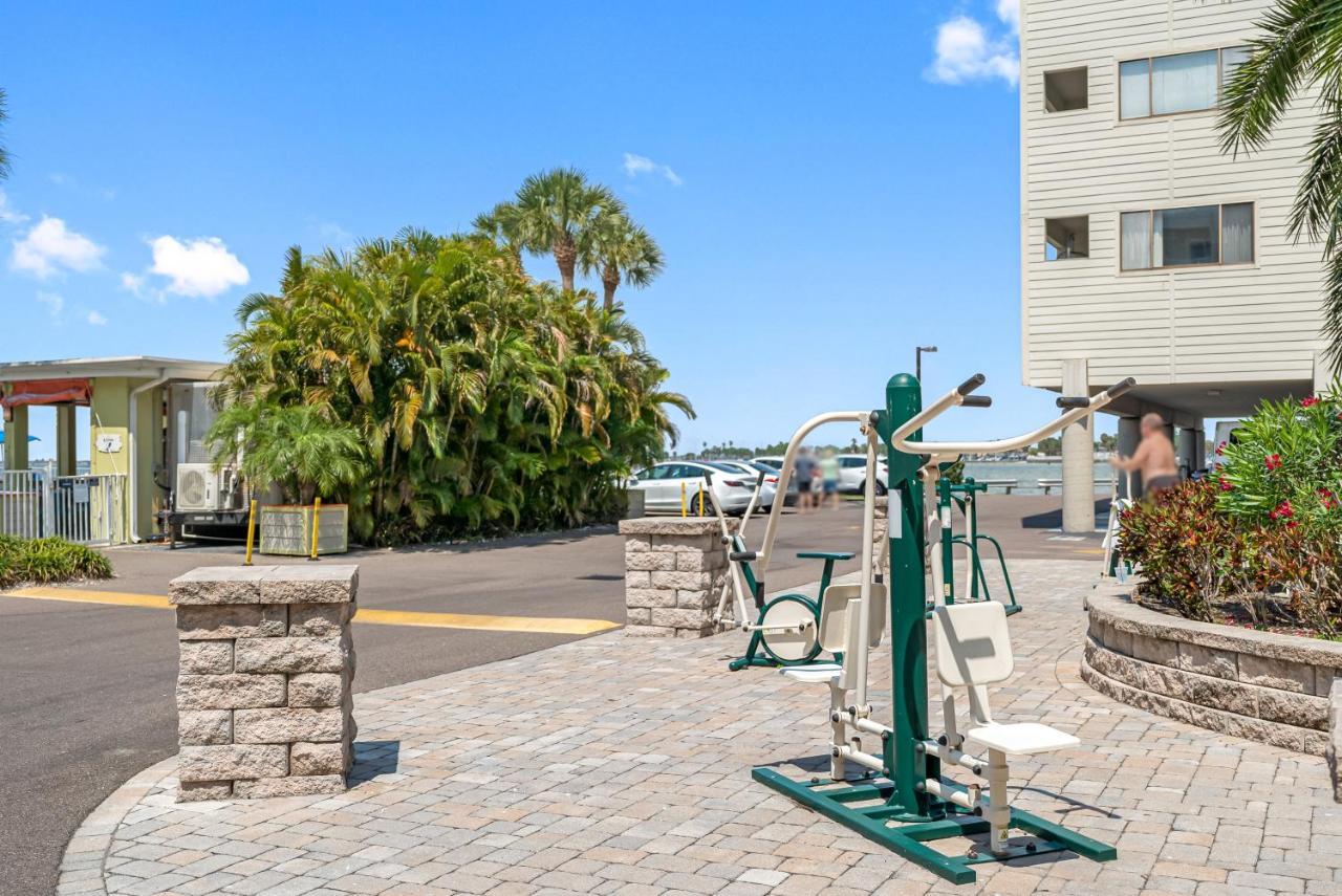 Welcome To Sea Forever Balcony With Ocean Views! タンパ エクステリア 写真